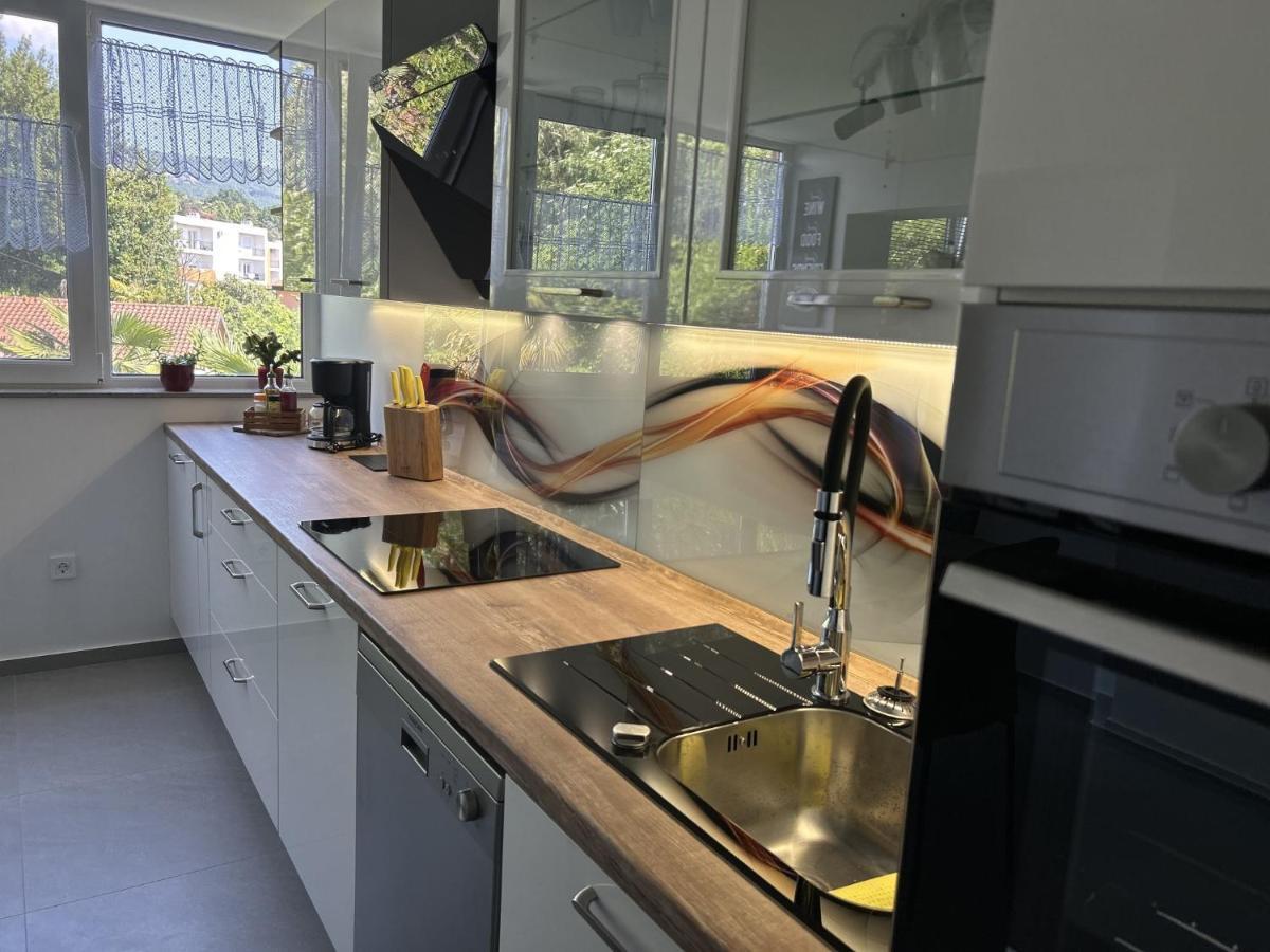 Apartment Toni ロヴラン エクステリア 写真